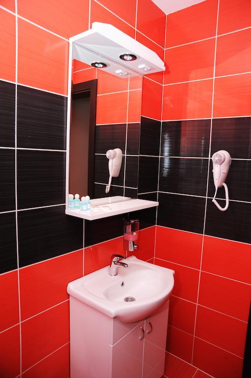 Garni Hotel Crystal Ice Ni Værelse billede
