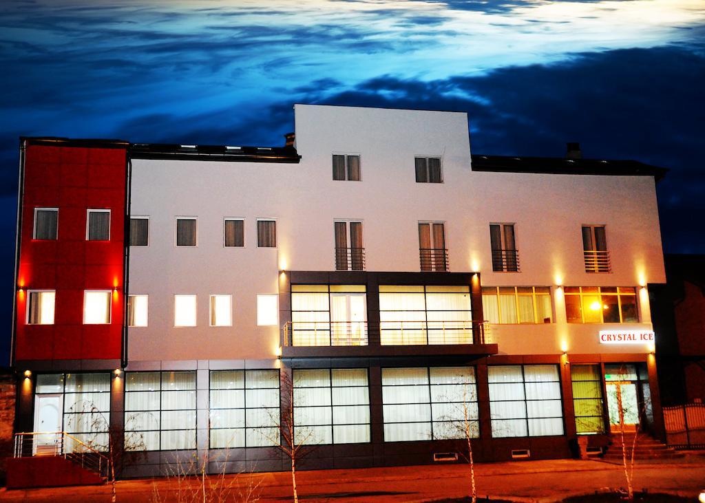 Garni Hotel Crystal Ice Ni Eksteriør billede